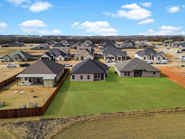 1318 Oleander Drive, Tolar, TX 76476