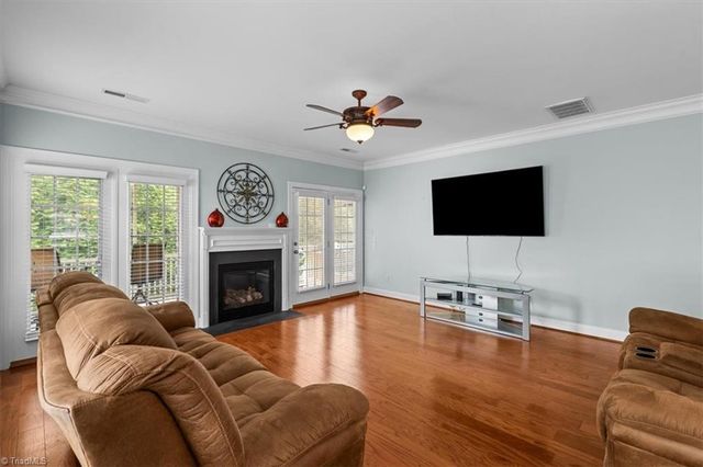 204 Jordan Ridge Way, Jamestown, NC 27282