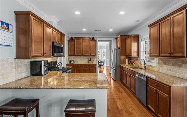 204 Jordan Ridge Way, Jamestown, NC 27282