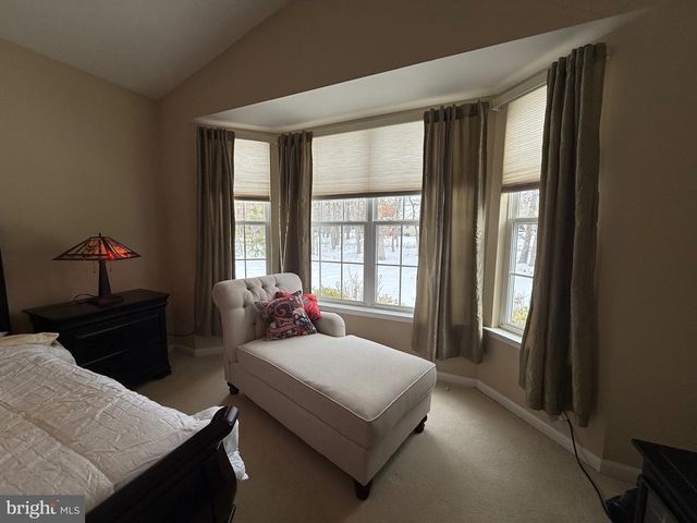 100 HYANNIS, Galloway, NJ 08205