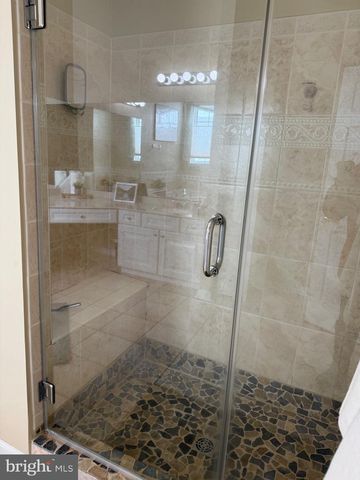 100 HYANNIS, Galloway, NJ 08205