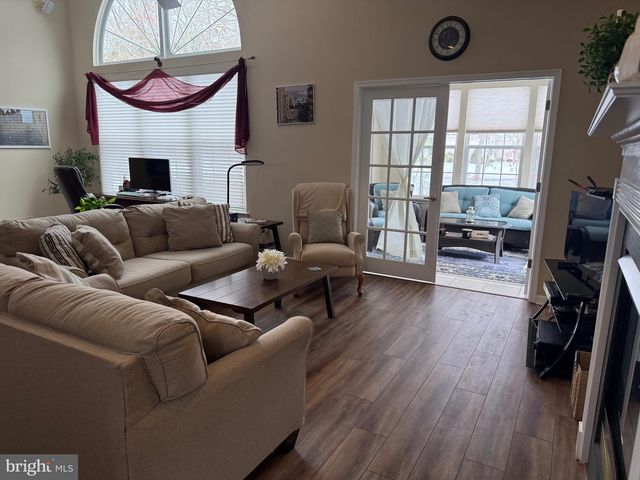 100 HYANNIS, Galloway, NJ 08205