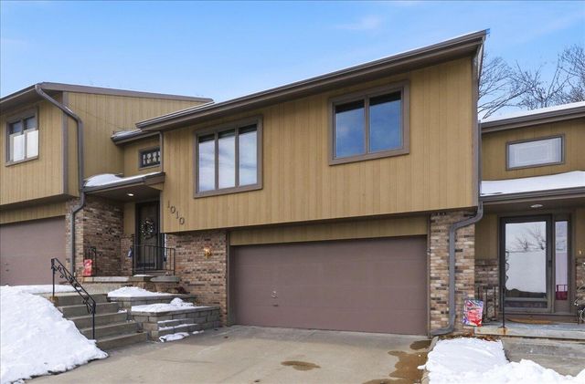 1010 ARBOR RIDGE Circle, Council Bluffs, IA 51503