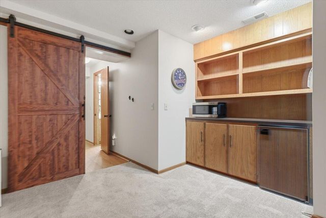 1010 ARBOR RIDGE Circle, Council Bluffs, IA 51503