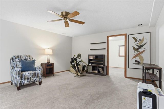 1010 ARBOR RIDGE Circle, Council Bluffs, IA 51503