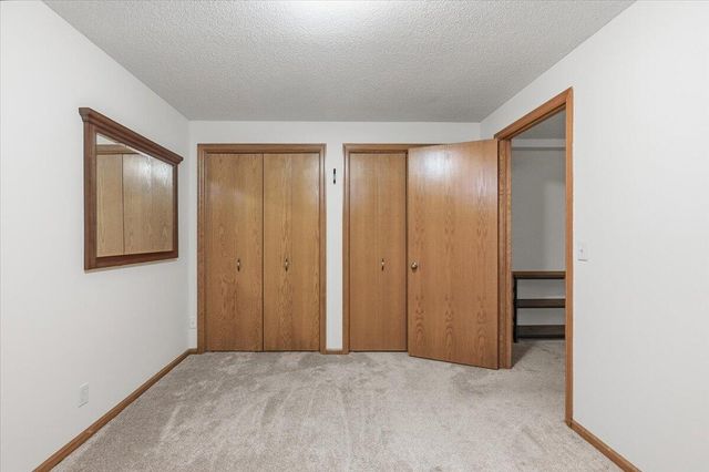 1010 ARBOR RIDGE Circle, Council Bluffs, IA 51503