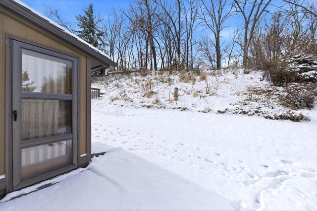 1010 ARBOR RIDGE Circle, Council Bluffs, IA 51503