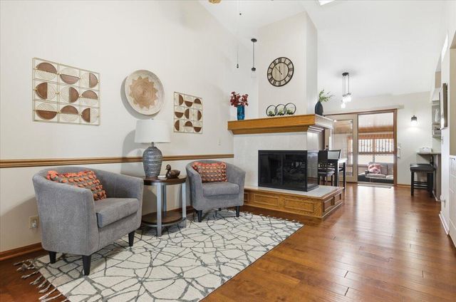 1010 ARBOR RIDGE Circle, Council Bluffs, IA 51503