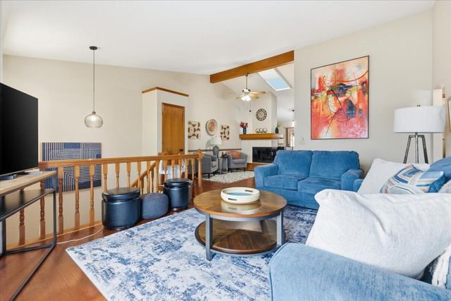 1010 ARBOR RIDGE Circle, Council Bluffs, IA 51503