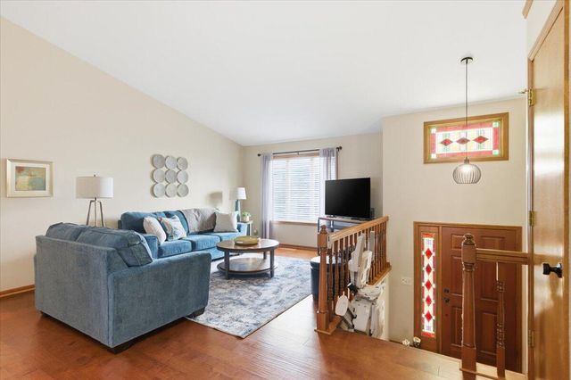 1010 ARBOR RIDGE Circle, Council Bluffs, IA 51503