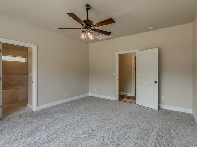 10200 Gentry Crossing, Oklahoma City, OK 73169