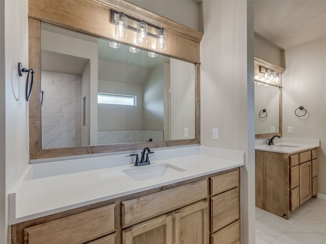 10200 Gentry Crossing, Oklahoma City, OK 73169