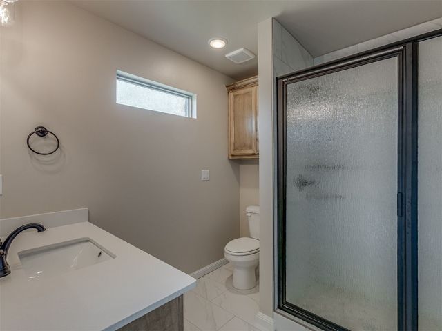10200 Gentry Crossing, Oklahoma City, OK 73169