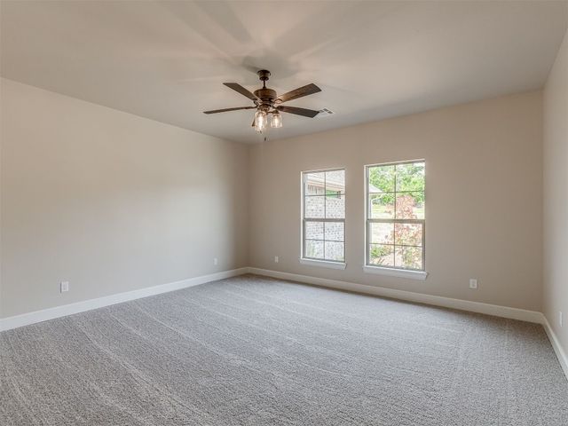10200 Gentry Crossing, Oklahoma City, OK 73169