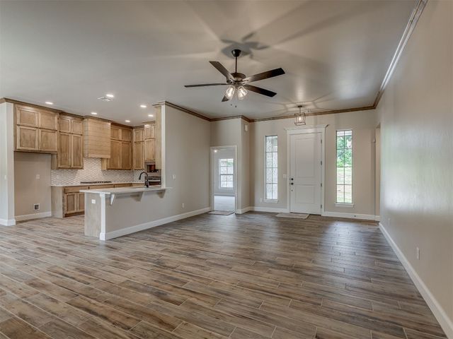 10200 Gentry Crossing, Oklahoma City, OK 73169