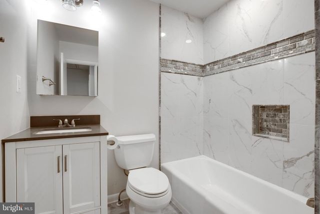 5117 OVERLOOK PARK, Annandale, VA 22003