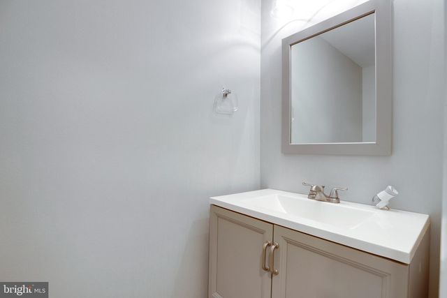 5117 OVERLOOK PARK, Annandale, VA 22003