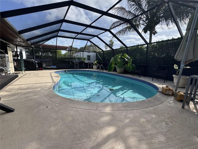 9300 SW 192nd Dr, Cutler Bay, FL 33157