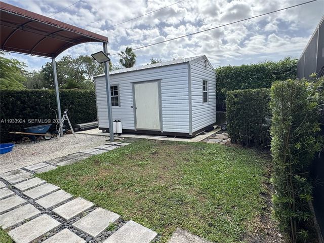 9300 SW 192nd Dr, Cutler Bay, FL 33157