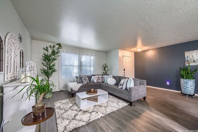 9143 Malabar Canyon, San Antonio, TX 78245