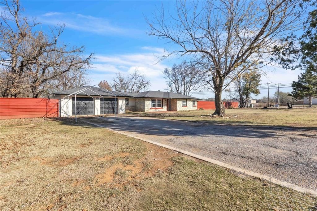 9909 Lloyd Drive, Midwest City, OK 73130