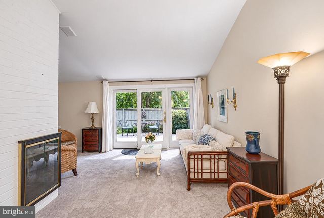 215 DEER FOX LN, Timonium, MD 21093