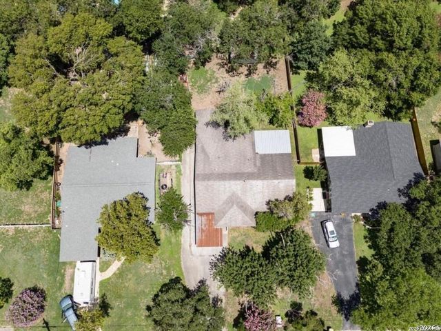 514 E BANDERA RD, Boerne, TX 78006