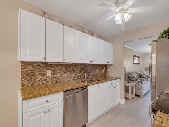 373 N Grove Isle Circle 373, Vero Beach, FL 32962