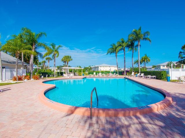 373 N Grove Isle Circle 373, Vero Beach, FL 32962