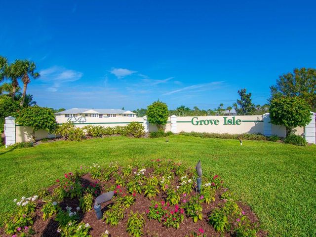 373 N Grove Isle Circle 373, Vero Beach, FL 32962
