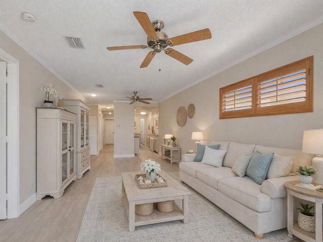 373 N Grove Isle Circle 373, Vero Beach, FL 32962