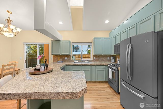 115 43rd Street, Bellingham, WA 98229