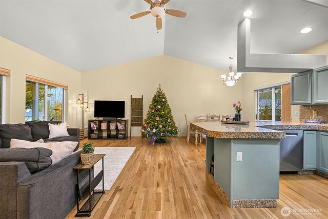 115 43rd Street, Bellingham, WA 98229