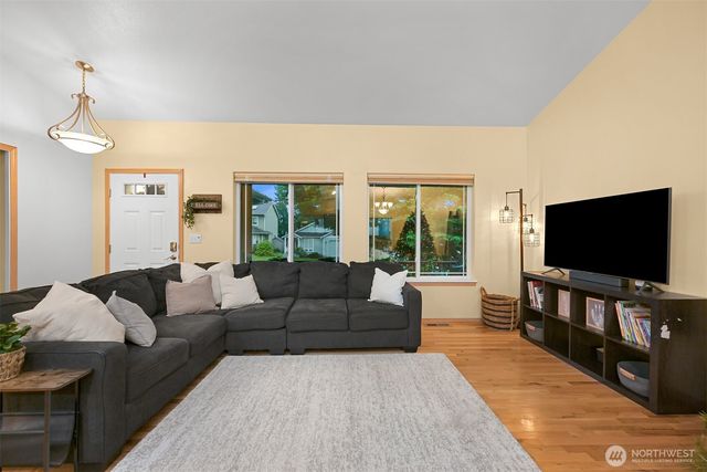 115 43rd Street, Bellingham, WA 98229