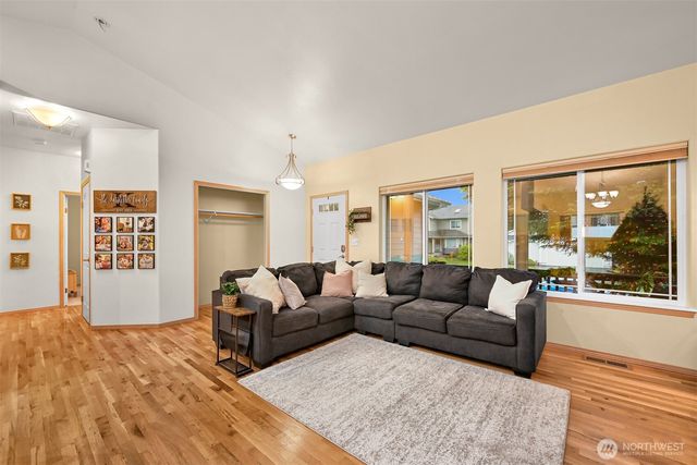 115 43rd Street, Bellingham, WA 98229