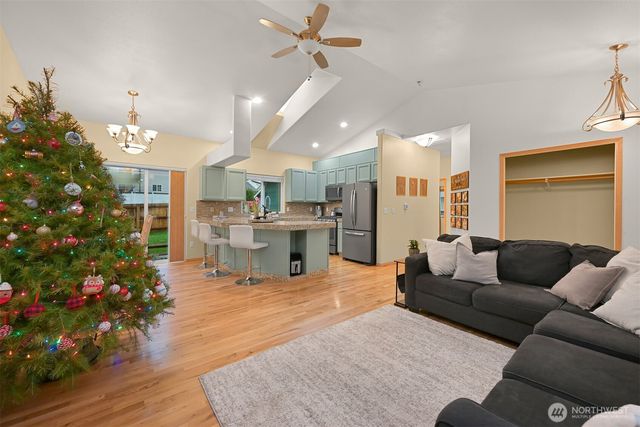 115 43rd Street, Bellingham, WA 98229