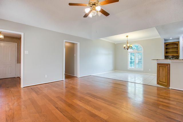 4553 Southern Oak Lane, San Angelo, TX 76904