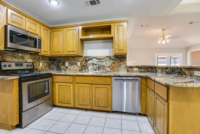 4553 Southern Oak Lane, San Angelo, TX 76904
