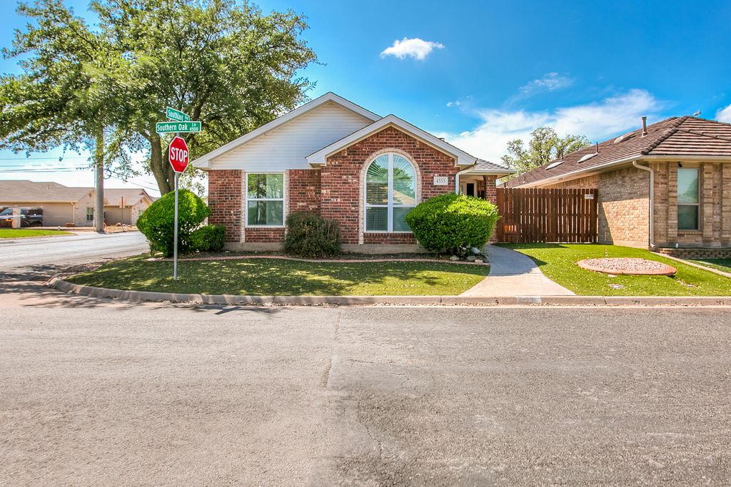 4553 Southern Oak Lane, San Angelo, TX 76904