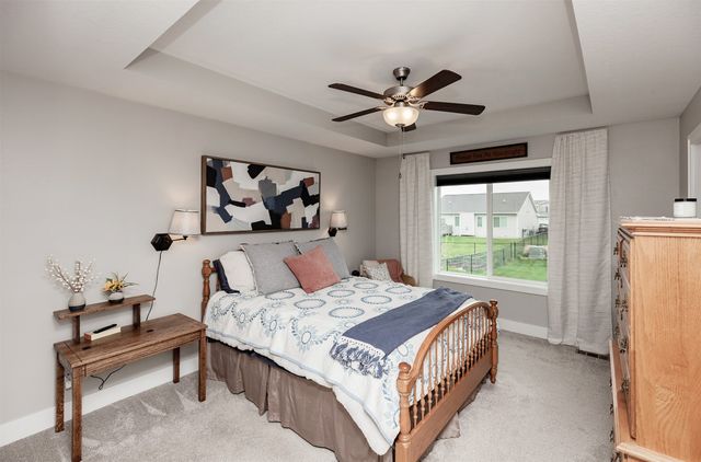 1913 Roebling Road, Adel, IA 50003