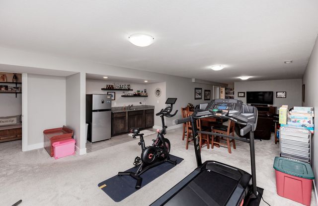 1913 Roebling Road, Adel, IA 50003