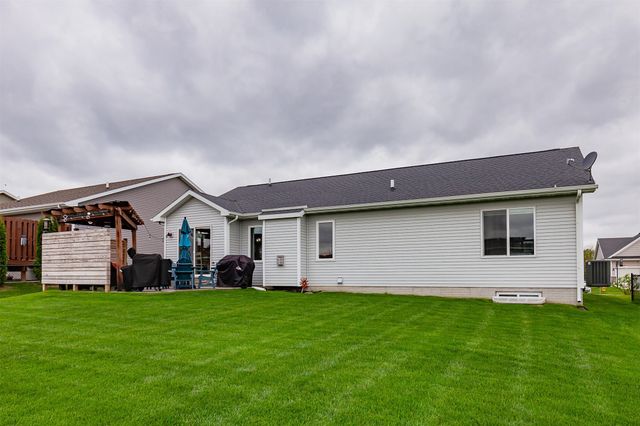 1913 Roebling Road, Adel, IA 50003