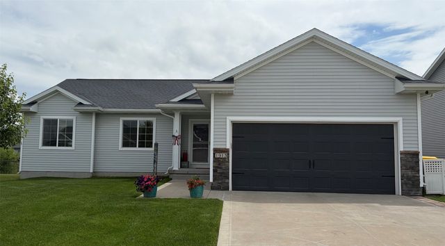 1913 Roebling Road, Adel, IA 50003