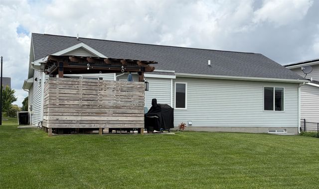 1913 Roebling Road, Adel, IA 50003