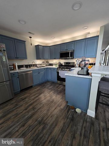 15 CONGRESS CIR, Medford, NJ 08055