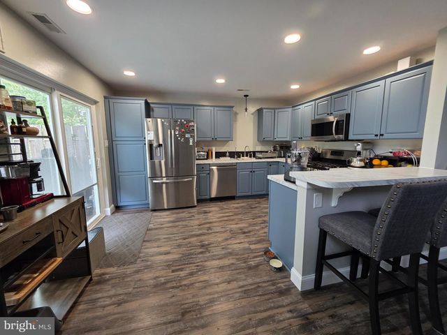 15 CONGRESS CIR, Medford, NJ 08055