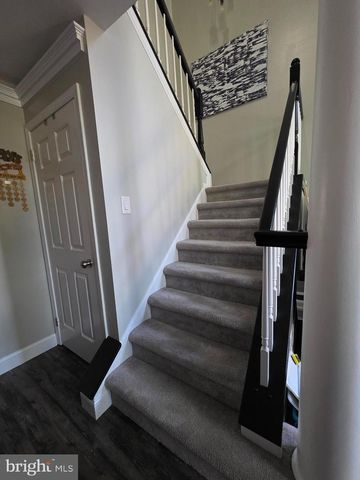 15 CONGRESS CIR, Medford, NJ 08055