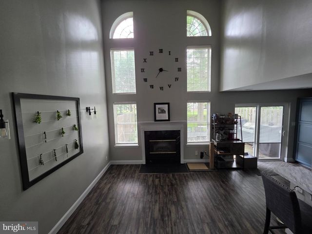 15 CONGRESS CIR, Medford, NJ 08055