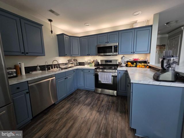 15 CONGRESS CIR, Medford, NJ 08055