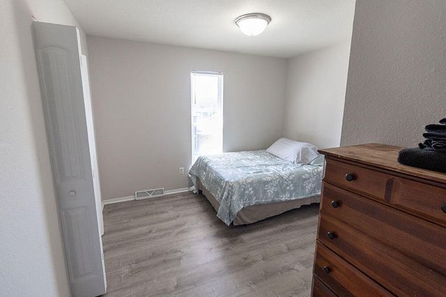 201 N WEST BLVD, Columbia, MO 65203